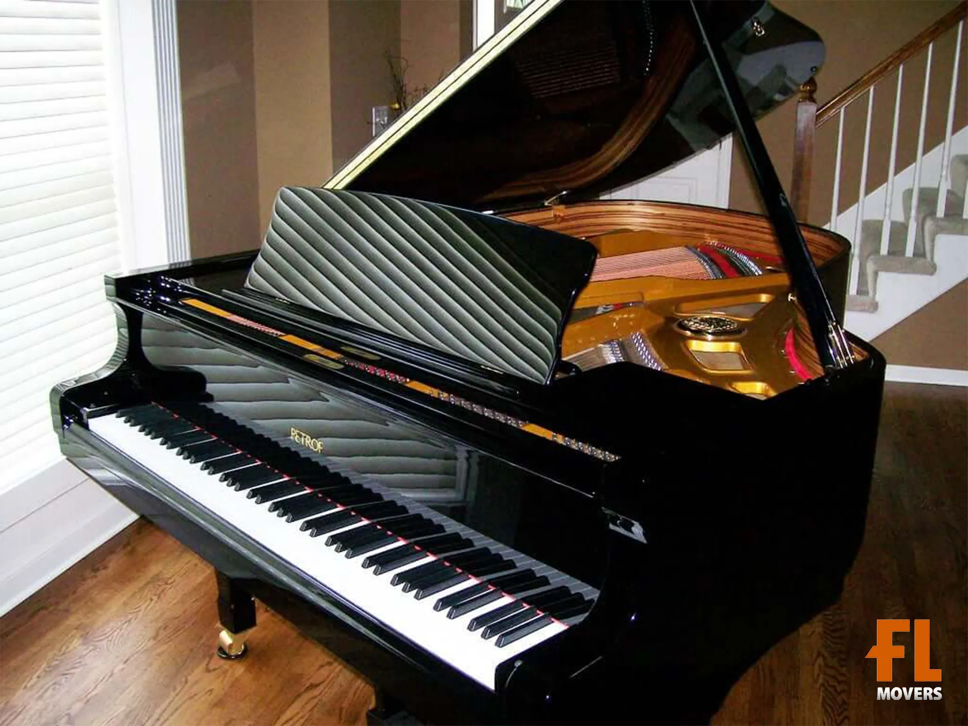 Piano Moving Instrument in Customer House